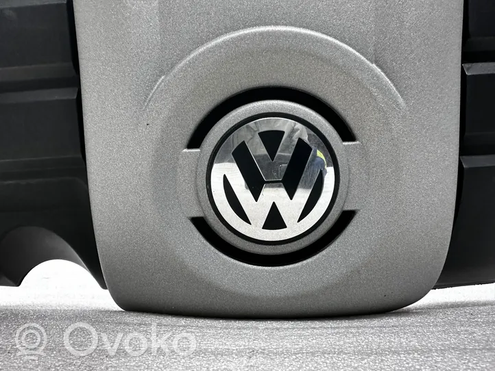 Volkswagen PASSAT B6 Oro filtro dėžė 06F133843A