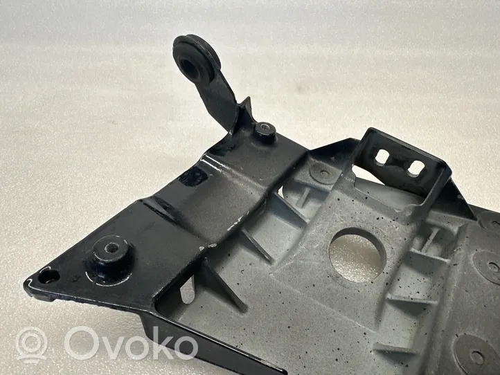 Audi A8 S8 D3 4E Supporto di montaggio del parafango 4E0821137E