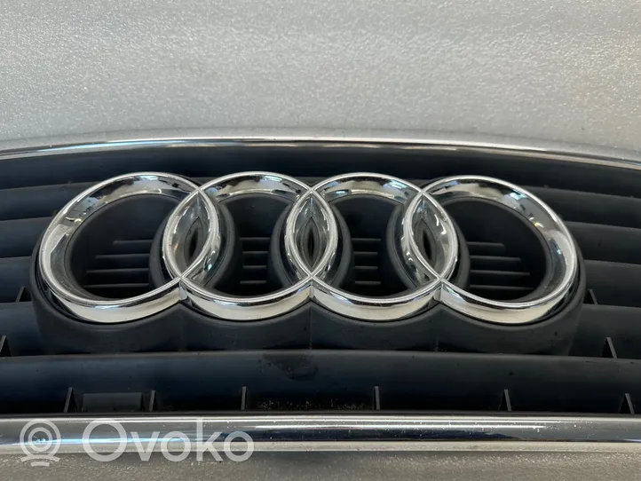 Audi A6 S6 C5 4B Atrapa chłodnicy / Grill 4B0853651F