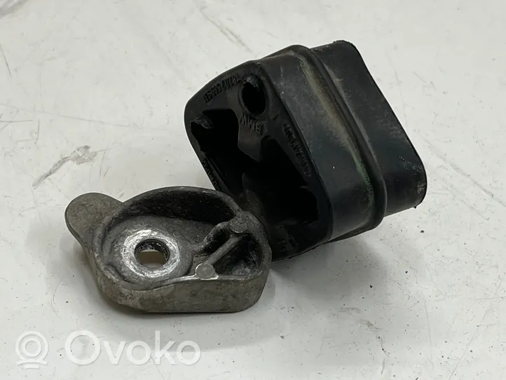 BMW X5 G05 Support / crochet de silencieux d'échappement 7589931