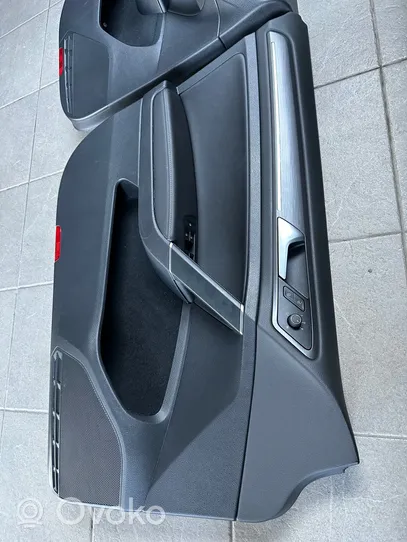 Volkswagen e-Golf Комплект отделки / дверей 