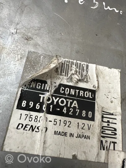 Toyota Avensis T250 Sterownik / Moduł ECU 8966142780