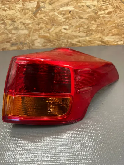 Toyota RAV 4 (XA40) Lampa tylna 13669