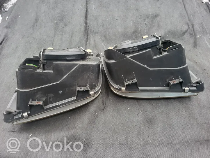 Volkswagen Bora Lot de 2 lampes frontales / phare 1J5941017AD