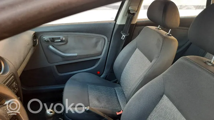 Seat Ibiza III (6L) Priekinė keleivio sėdynė 