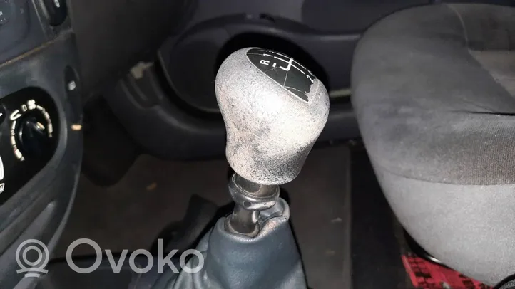 Renault Megane I Pavarų perjungimo svirties apdaila (oda, bumbulas) 