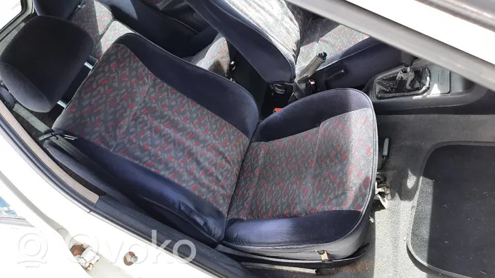 Seat Toledo I (1L) Front passenger seat 