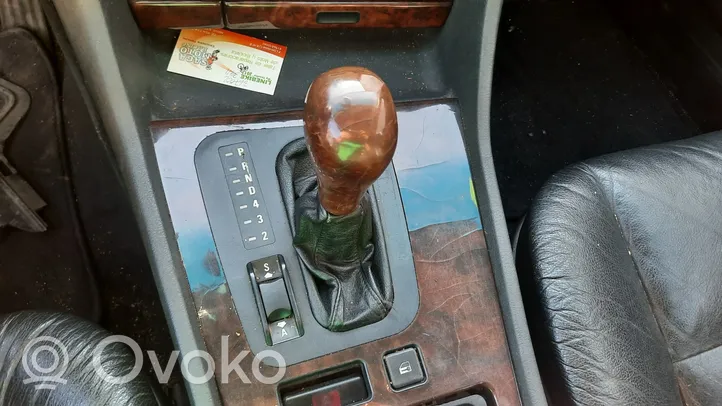 BMW 7 E38 Drążek / Pokrętło zmiany biegów 