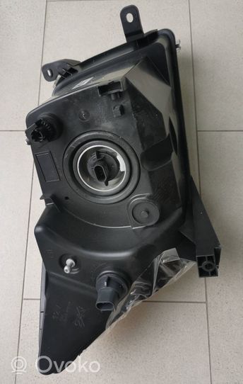 Dodge Caliber Lampa przednia 5303739AE