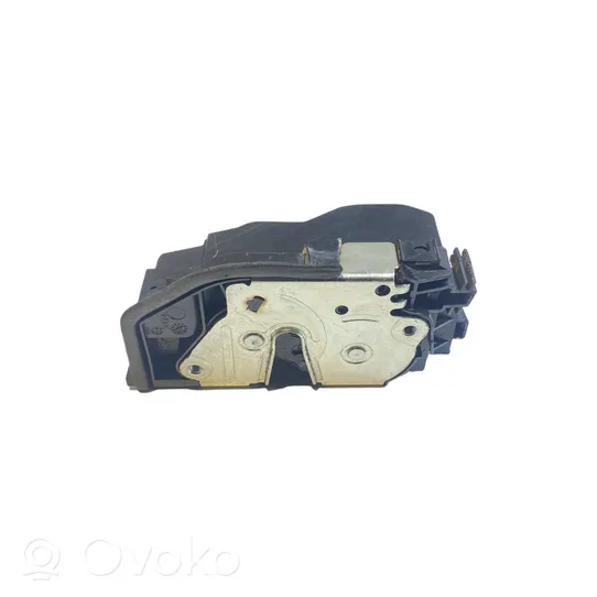 BMW 5 F10 F11 Serrure de porte avant 7229458