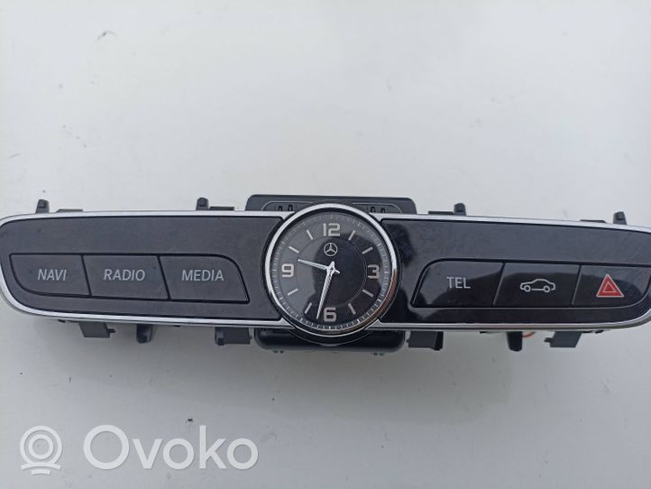 Mercedes-Benz E W213 Часы A2138272000