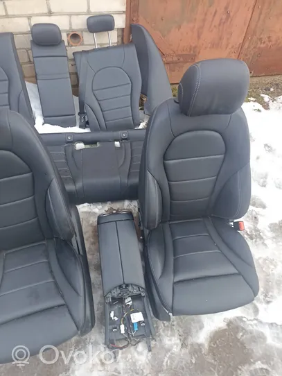 Mercedes-Benz C W205 Seat set 