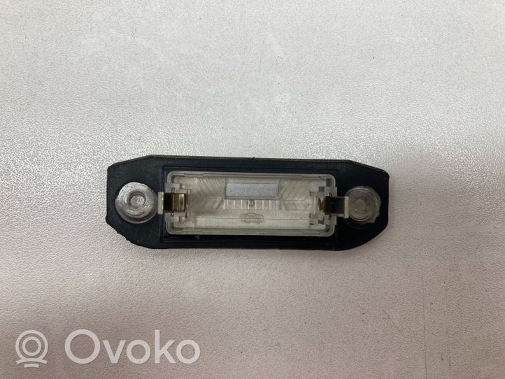 Volvo XC70 Lampa oświetlenia tylnej tablicy rejestracyjnej 31253006