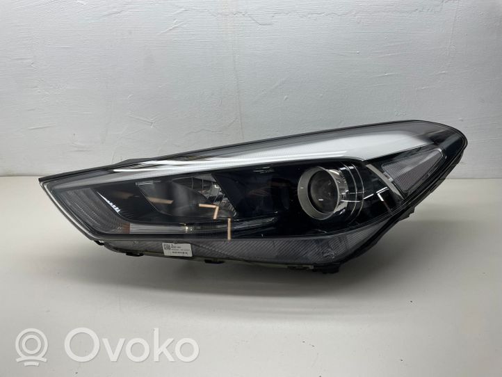 Hyundai Tucson TL Phare frontale D792122010