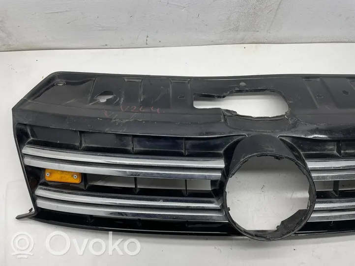 Volkswagen Amarok Maskownica / Grill / Atrapa górna chłodnicy 2H7853651