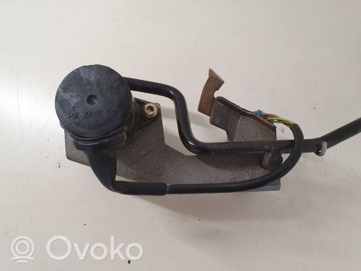 Opel Frontera B Accelerator throttle pedal 0281002604