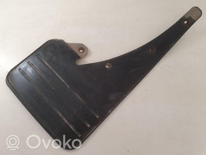 Opel Frontera B Front mudguard 97170213