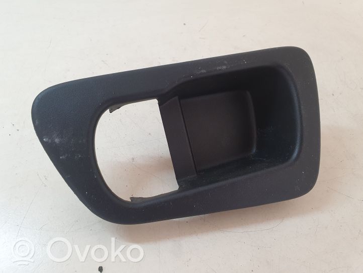 Nissan Qashqai Galinė uždarymo rankena/ apdaila 82683JD00A