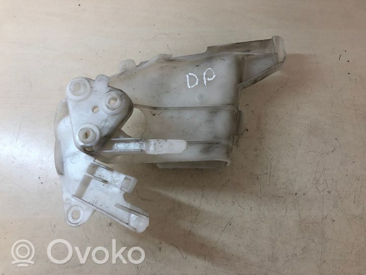 Volkswagen PASSAT B6 Front door exterior handle/bracket 3C0837868B