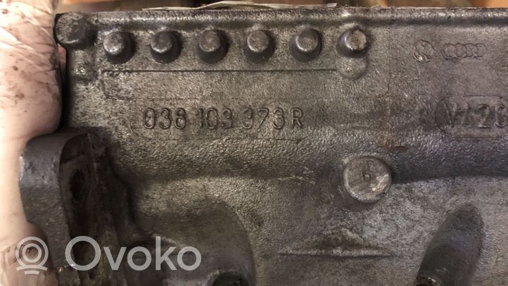 Volkswagen PASSAT B6 Culasse moteur 038103373R