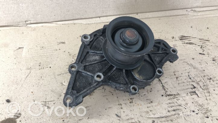 Audi A6 S6 C5 4B Vesipumppu 059121019C