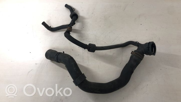 Volkswagen Golf V Moottorin vesijäähdytyksen putki/letku 3C0122291