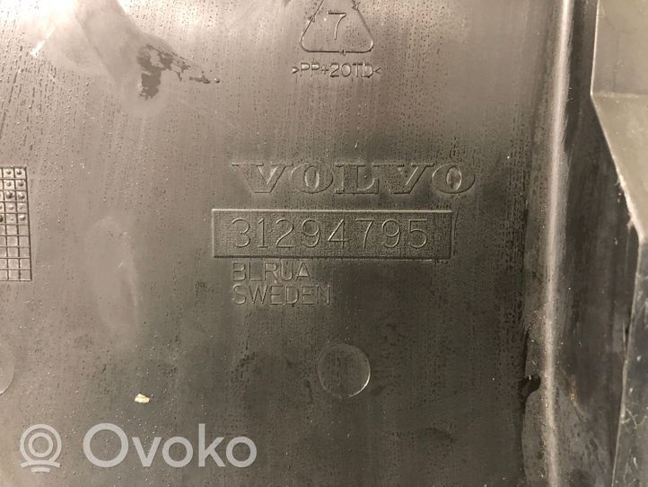 Volvo V50 Pokrywa skrzynki akumulatora 31294795