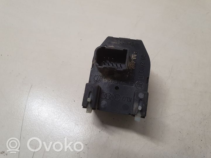 Audi A4 S4 B5 8D Wing mirror switch 8D0959565A