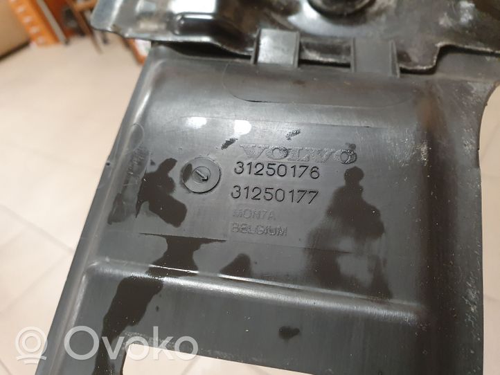 Volvo C30 Ylempi jäähdyttimen ylätuen suojapaneeli 31250176