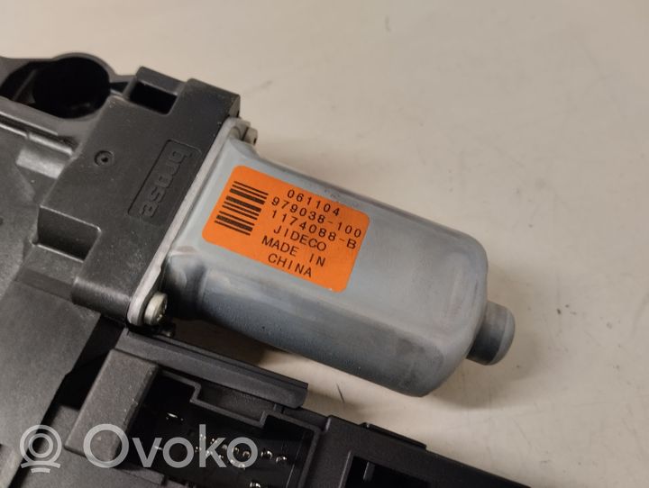 Volvo C30 Front door window regulator motor 30773907AA