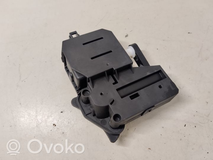 Volvo C30 Degvielas tvertnes elektriskā slēdzene 30716522