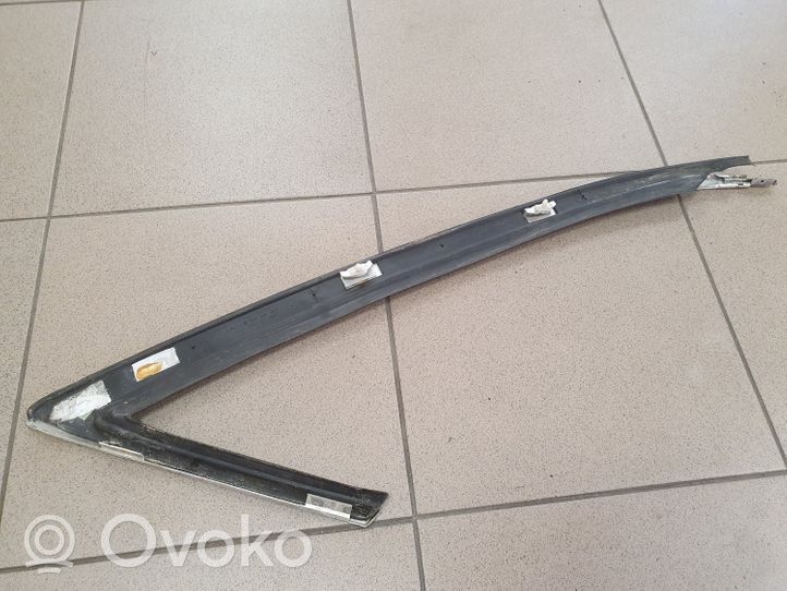 Audi A8 S8 D2 4D Garniture vitre latérale arrière 4D1864614