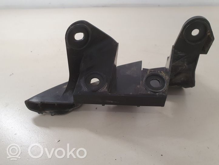 Seat Altea XL Rear bumper mounting bracket 5P8807347