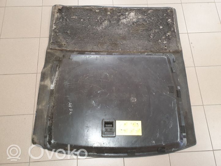 Audi A8 S8 D2 4D Doublure de coffre arrière, tapis de sol 4D0863463B