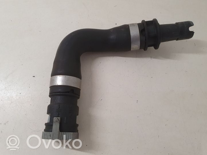 Volvo C30 Tuyau de liquide de refroidissement moteur 3M5H18K580BB