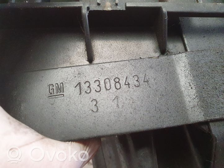 Opel Astra J Vassoio scatola della batteria 13308434