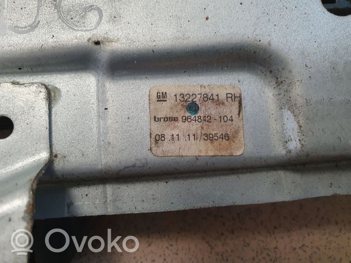 Opel Insignia A Takaoven manuaalinen ikkunan nostin 13227841
