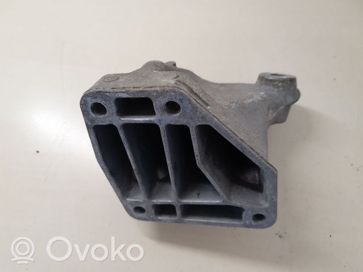 Mercedes-Benz GLS X166 Engine mounting bracket A6422236304