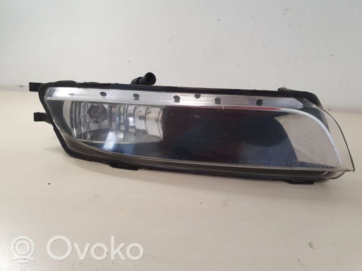 Volkswagen PASSAT CC Światło przeciwmgłowe przednie 3C8941699