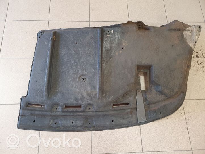 Toyota Avensis T270 Copertura sottoscocca centrale 5839905010