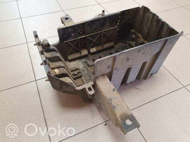 Opel Vivaro Battery box tray 