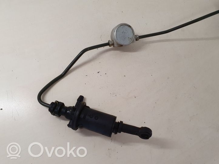 Opel Vivaro Główny cylinder sprzęgła 8200506490