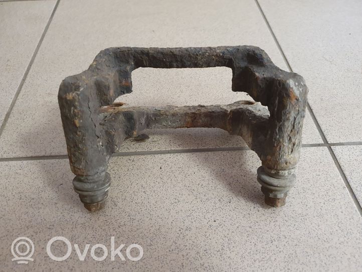 Opel Vivaro Brake caliper pad carrier rear 