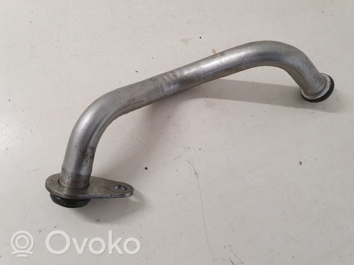 Audi Q2 - Tubo flessibile mandata olio del turbocompressore turbo 04C145735A