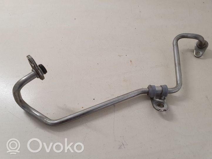 Audi Q2 - Tubo flessibile mandata olio del turbocompressore turbo 04C145140A