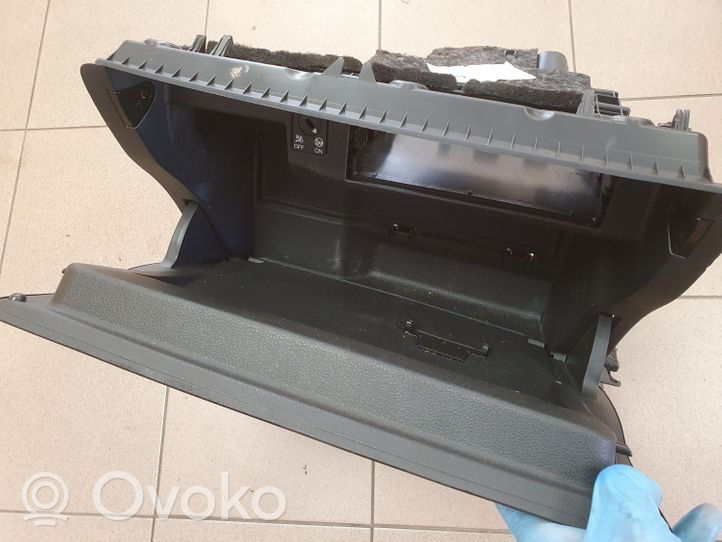 Audi Q2 - Vano portaoggetti 81C857035A