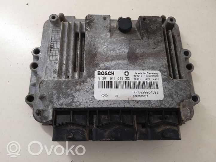 Opel Vivaro Sterownik / Moduł ECU 8200389519