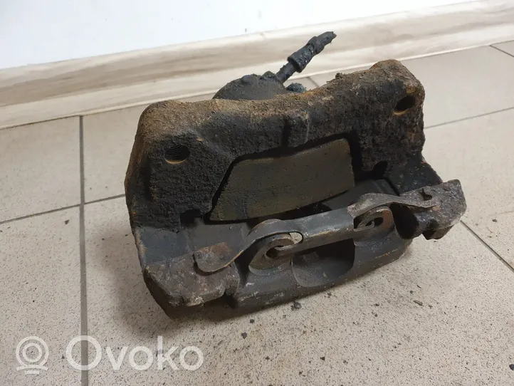 Volkswagen Multivan T5 Caliper de freno delantero 