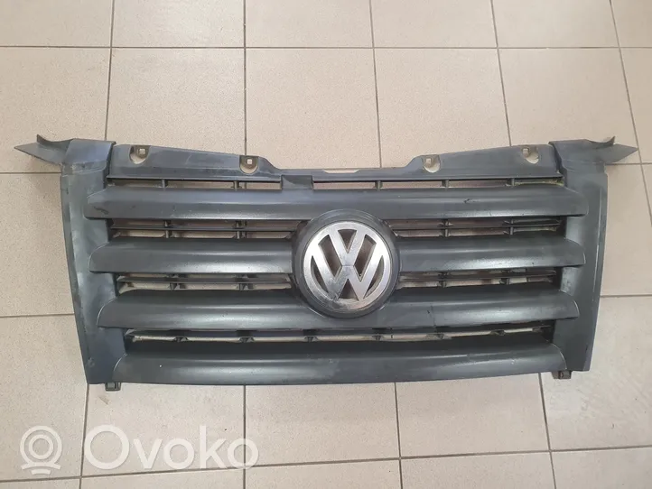 Volkswagen Crafter Front bumper upper radiator grill 2E0853653