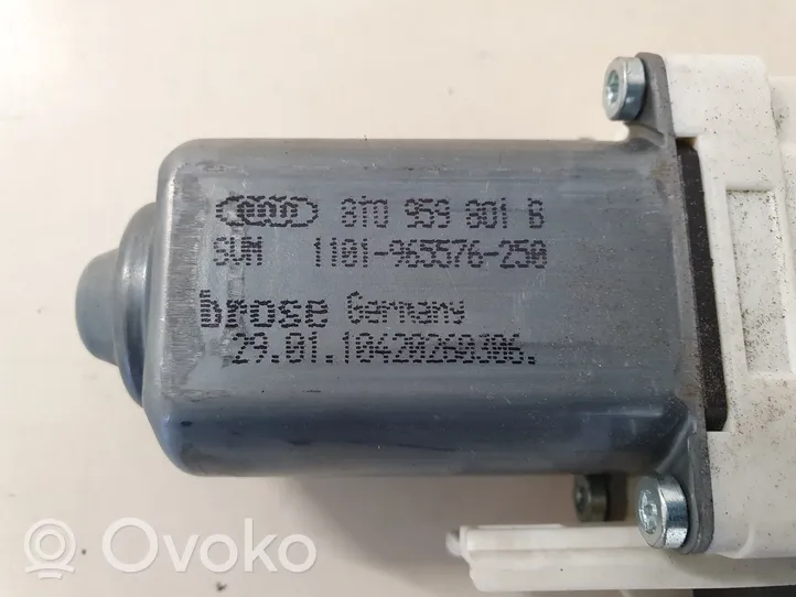 Audi A5 8T 8F Priekinis varikliukas langų pakėlėjo 8T0959801B